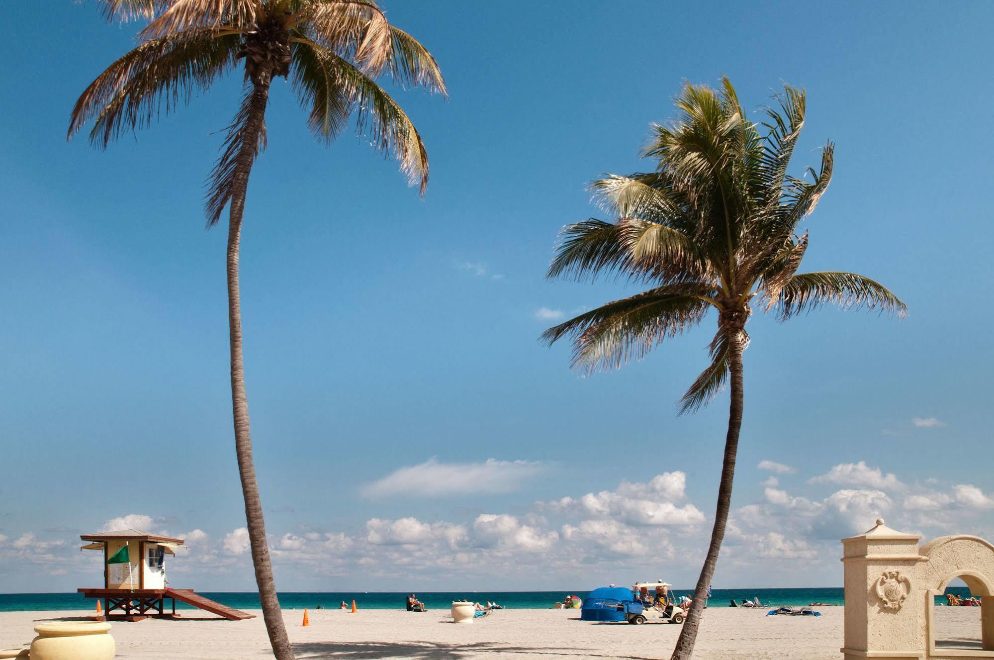 Hollywood Beach Suites And Hotel Bagian luar foto
